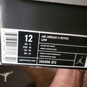 Jordan 11 retro low